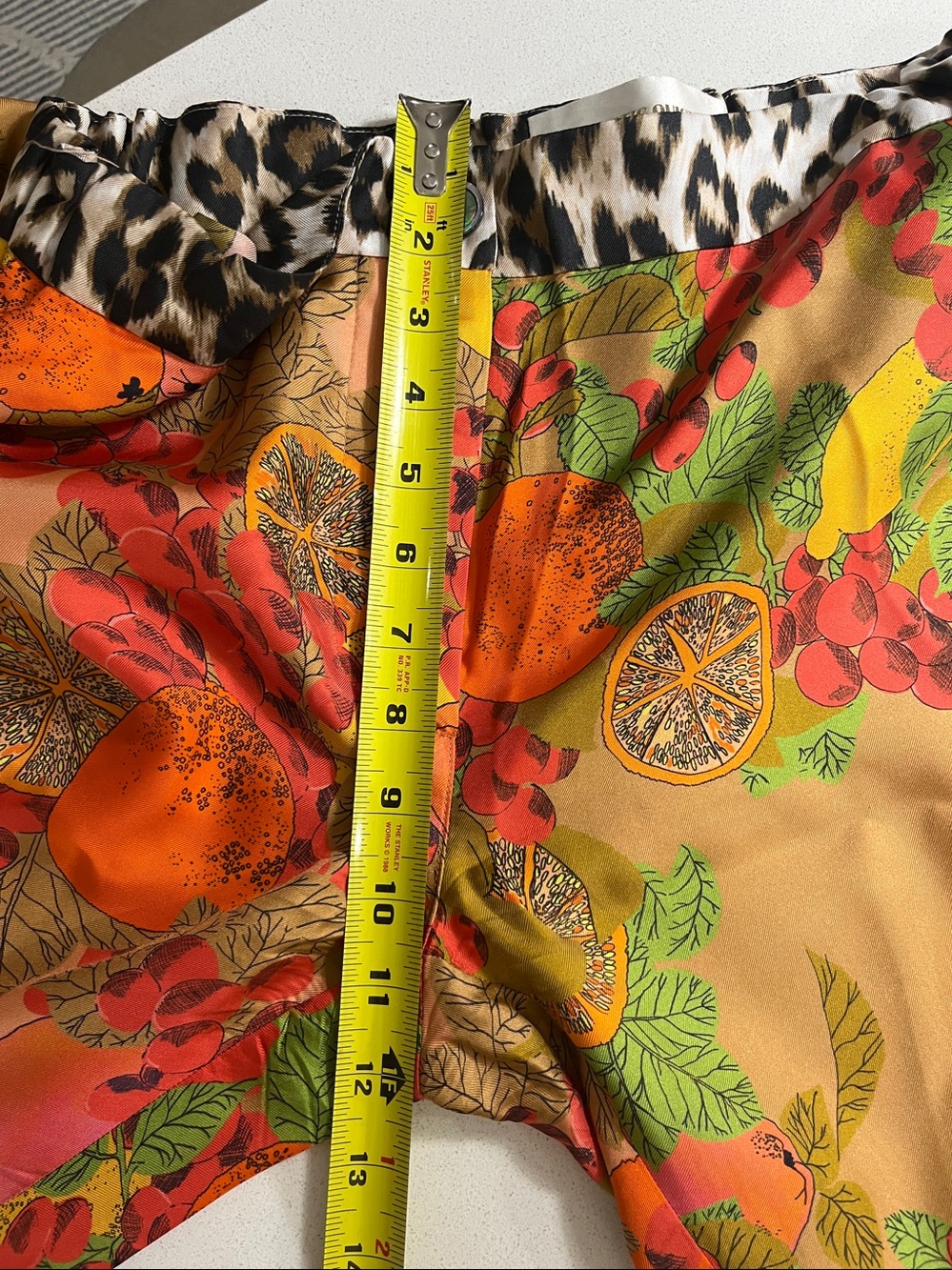 La Prestic Ouiston Lucky silk pants in multicolor Mix Pink mix fruits rose print - Picture 6 of 9
